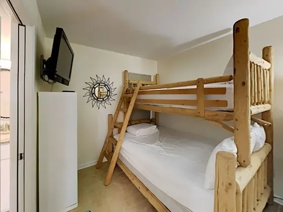 Daire, Birden Çok Yatak, Balkon, Okyanus Manzaralı (#142)