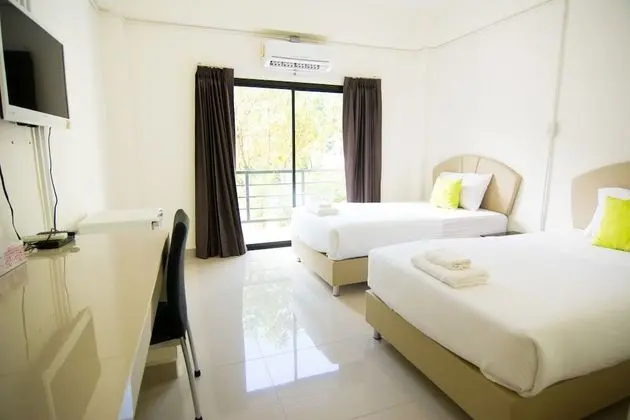 Standard Room 2 Single Beds