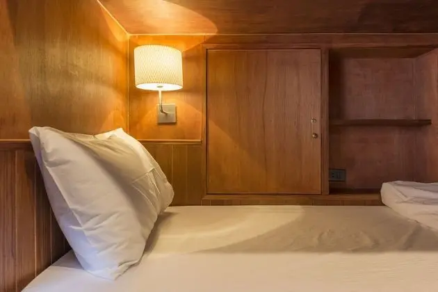 8-Bed Mixed Dormitory Room