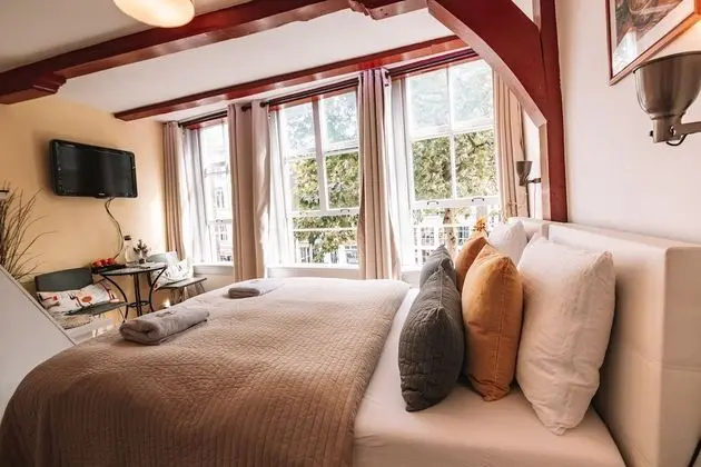 Design Tek Büyük Yataklı Oda, Şehir Manzaralı