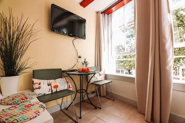 Design Tek Büyük Yataklı Oda, Şehir Manzaralı