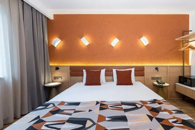 https://images.etstur.com/imgproxy/resize/2560x1440/files/images/hotelImages/etsrooms/1078/Villa_Sun_Flower_Hotel_20260203110220_2.jpg
