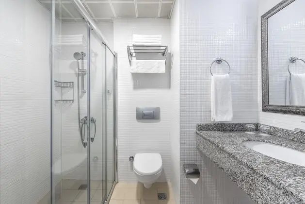 https://images.etstur.com/imgproxy/resize/2560x1440/files/images/hotelImages/etsrooms/1078/Villa_Sun_Flower_Hotel_20260203110349_5.jpg
