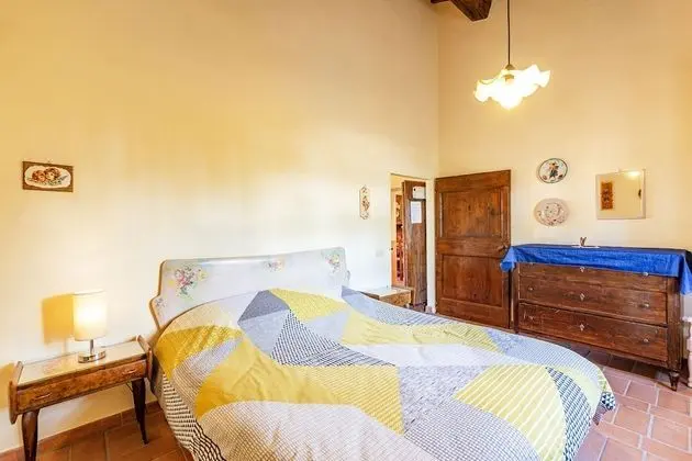 Family Apart Daire, Birden Çok Yatak, 2 Banyolu, Bahçeli (Sunflower apt with shared pool family)