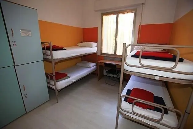 Dört Kişilik Oda