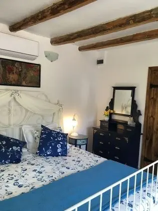 Royal Tek Büyük Yataklı Oda