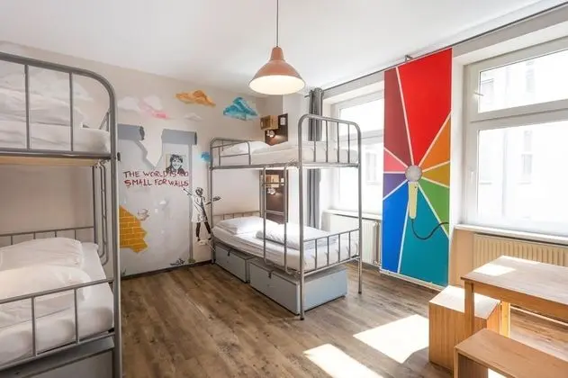 Ortak Ranzalı Oda (Mixed Dorm - 8 Beds )