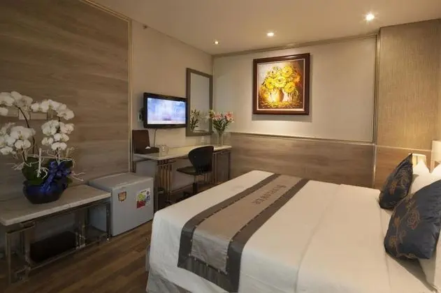 Deluxe Tek Büyük Yataklı Oda