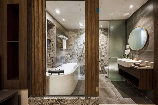 Deluxe Tek Büyük Yataklı Oda