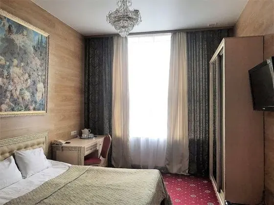 Standard Tek Büyük Yataklı Oda