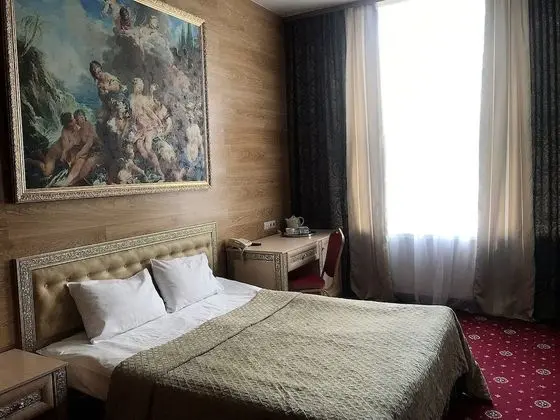 Standard Tek Büyük Yataklı Oda