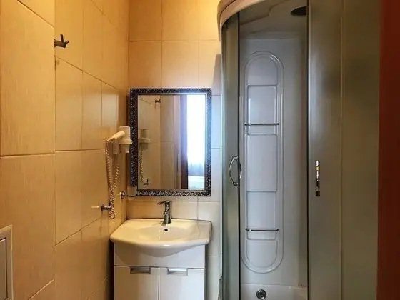 Standard Tek Büyük Yataklı Oda