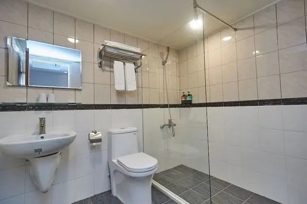 Tek Büyük Yataklı Oda, 1 Çift Kişilik Yatak