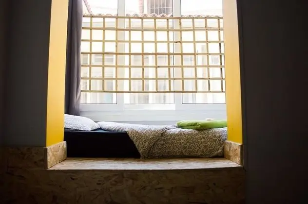 Basic İki Ayrı Yataklı Oda, Ortak Banyo