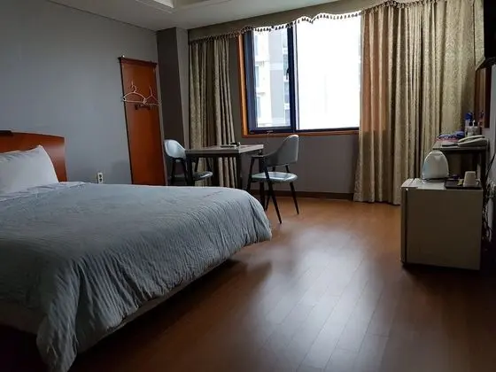Deluxe Tek Büyük Yataklı Oda, 1 En Büyük (King) Boy Yatak, Sigara İçilebilir