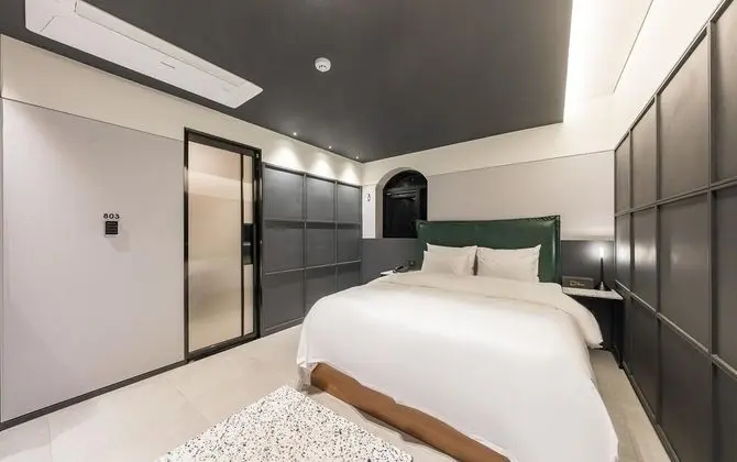 Oda (The Wall Open Event (Netflix Disney+ )