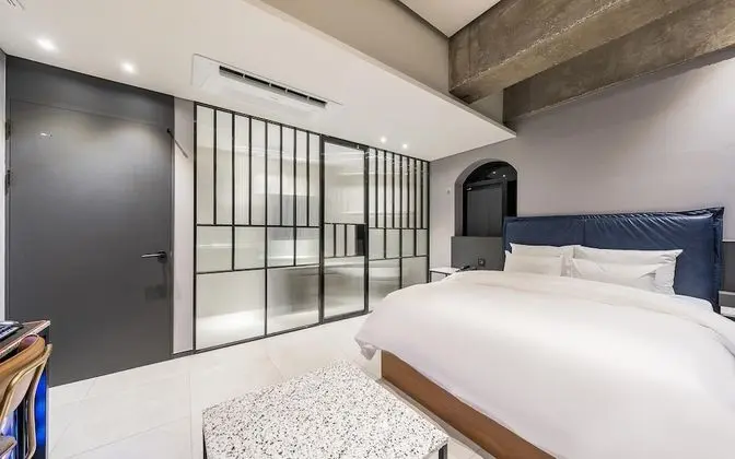 Oda (The Wall Open Event (Netflix Disney+ )