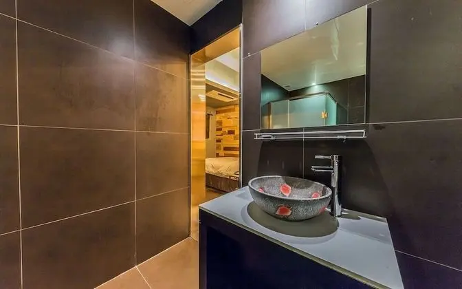 Oda (Deluxe-NetFlixDisney (bathtub))