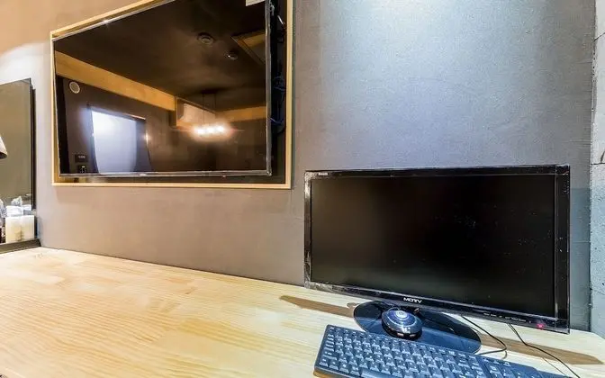 Oda (Standard-NetFlixDisney (bathtub))