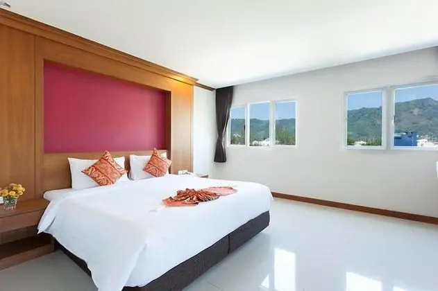 Grand Deluxe Balcony Room, Pool View