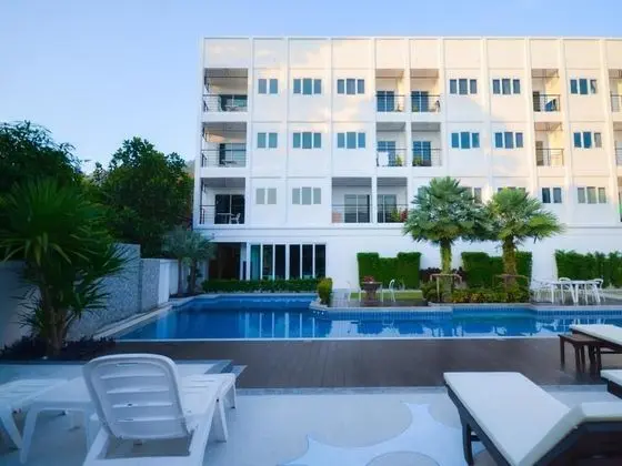 Grand Deluxe Balcony Room, Pool View