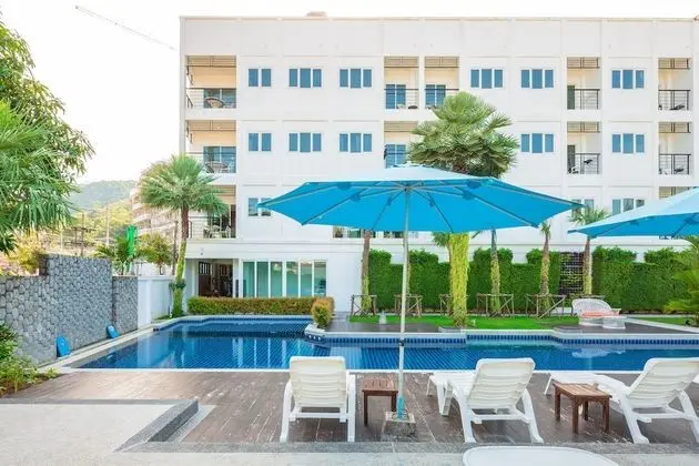 Grand Deluxe Balcony Room, Pool View