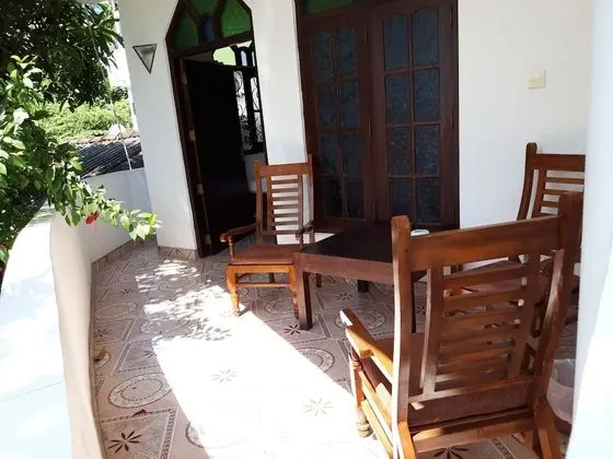 Üç Kişilik Oda, Bahçe Manzaralı