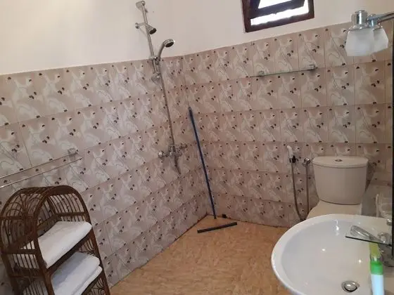 Üç Kişilik Oda, Bahçe Manzaralı