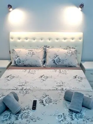 Design Apart Daire, 1 Büyük (Queen) Boy Yatak ve Çekyat, Balkon