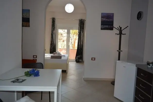 Design Apart Daire, 1 Büyük (Queen) Boy Yatak ve Çekyat, Balkon