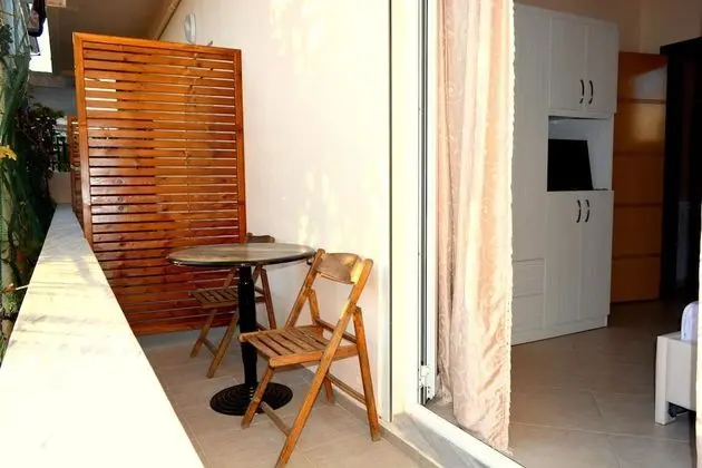 Design Apart Daire, 1 Büyük (Queen) Boy Yatak ve Çekyat, Balkon