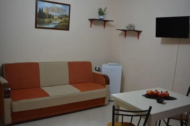 Traditional Apart Daire, 2 Yatak Odası, Mutfak, Üzüm Asması Manzaralı