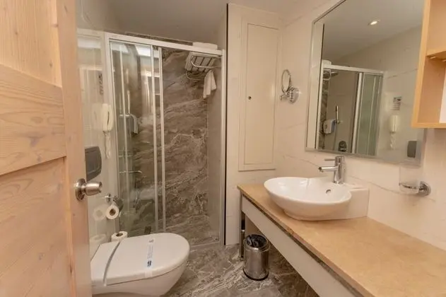 Göl Evi Üst Kat