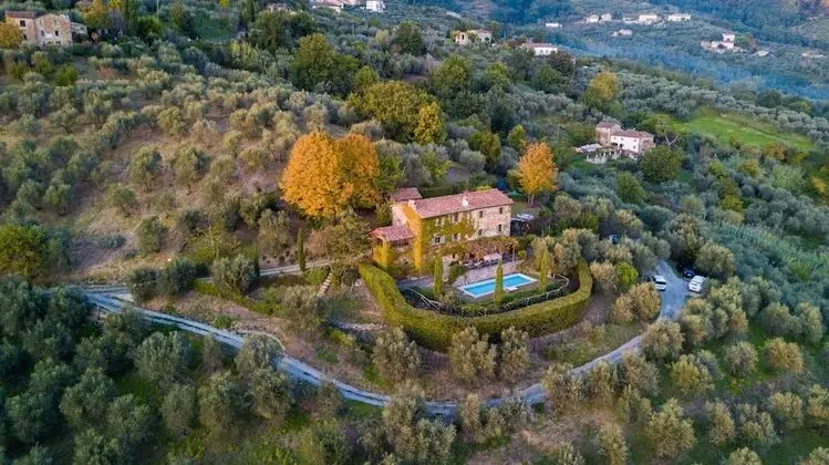 Villa, Sigara İçilebilir