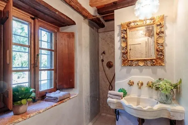 Villa, Sigara İçilebilir