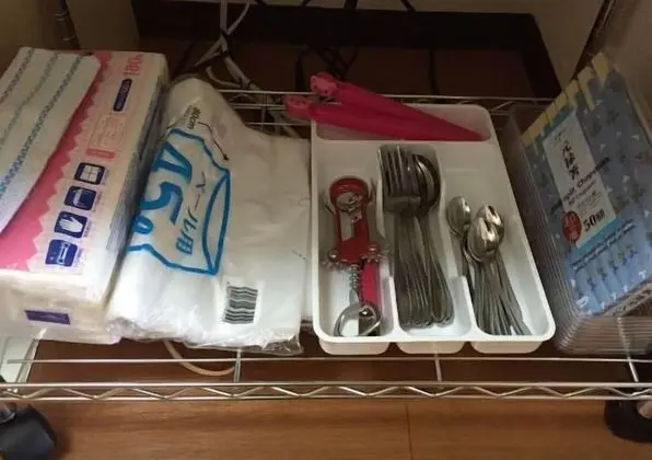 Apart Daire (1 Sofa Bed+4 Japanese Futons)