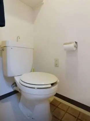 Apart Daire (1 Sofa Bed+4 Japanese Futons)