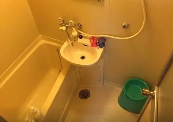 Apart Daire (1 Sofa Bed+4 Japanese Futons)