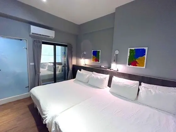 Standard Dört Kişilik Oda, Balkon