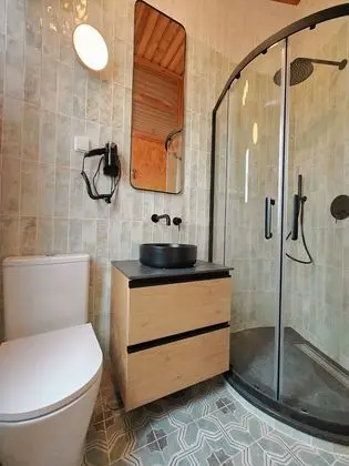 Standard Süit, Özel Banyo