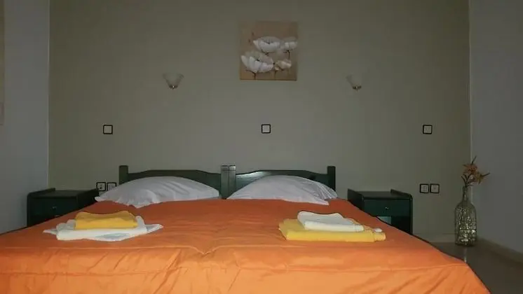 Open Space Apartment (3 Adults)