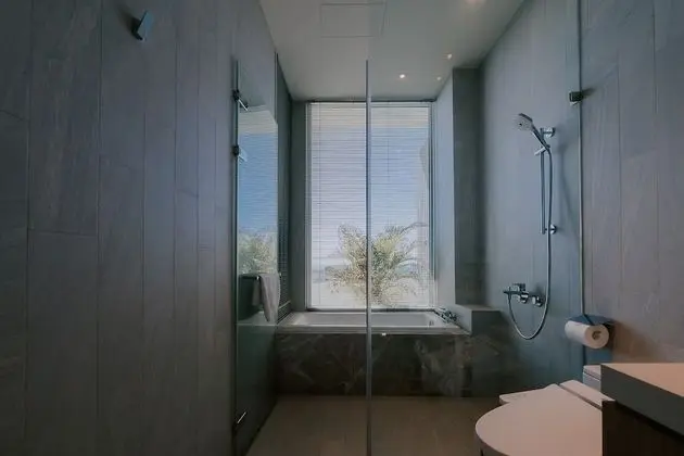 Deluxe Tek Büyük Yataklı Oda, Balkon, Deniz Manzaralı (101.102)