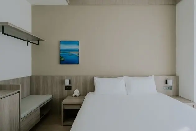 Deluxe Tek Büyük Yataklı Oda, Balkon, Deniz Manzaralı (108.109)