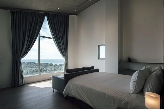 Deluxe Tek Büyük Yataklı Oda, Küvet, Deniz Manzaralı (105)