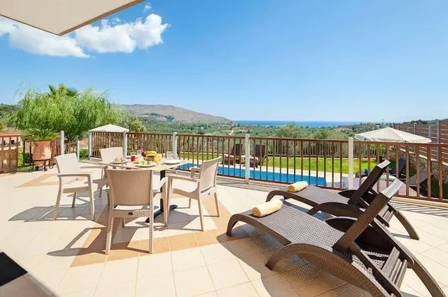 Villa, 4 Yatak Odası, Kişiye Özel Havuzlu (Sunlight)