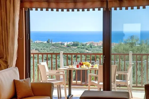 Villa, 4 Yatak Odası, Kişiye Özel Havuzlu (Sunlight)