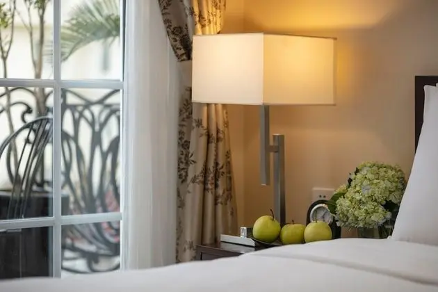 X Executive Terrace (Have 1 Big Terrace or 1 Terrace and 1 Small Balcony)