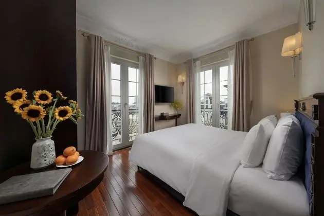 X Executive Terrace (Have 1 Big Terrace or 1 Terrace and 1 Small Balcony)