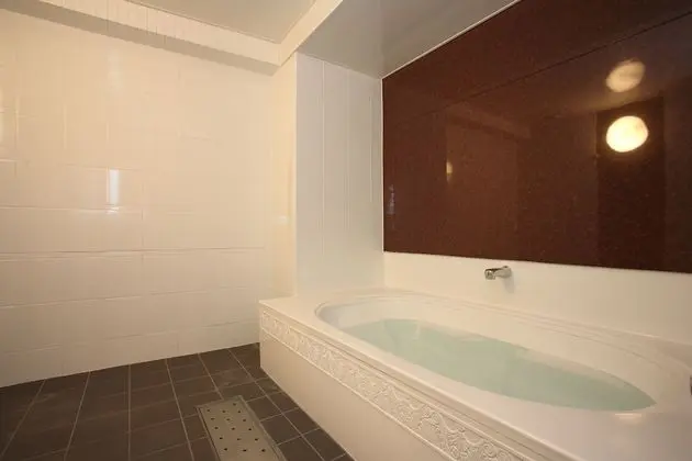 Üç Kişilik Oda, Sigara İçilmez (Twin Room with 1 Extra Bed)