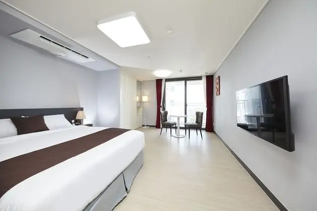 Deluxe Tek Büyük Yataklı Oda